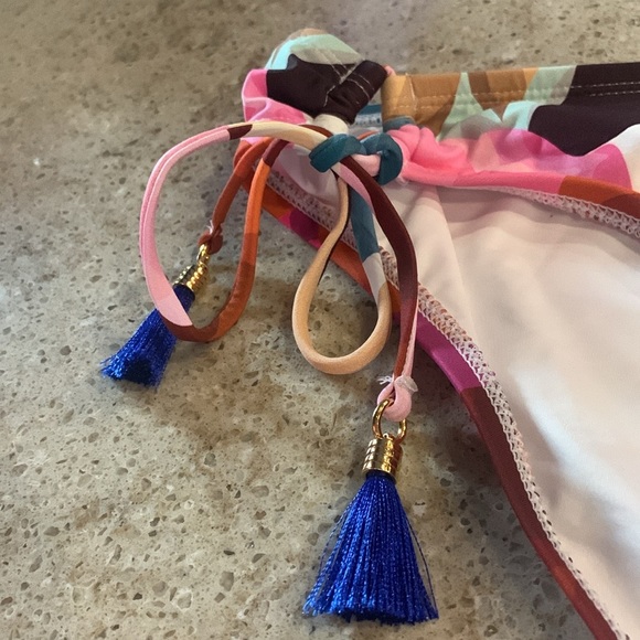 NWOT LA BLANCA Floral Rhythm Side Tie Hipster Bottoms Size 12 - Picture 8 of 12